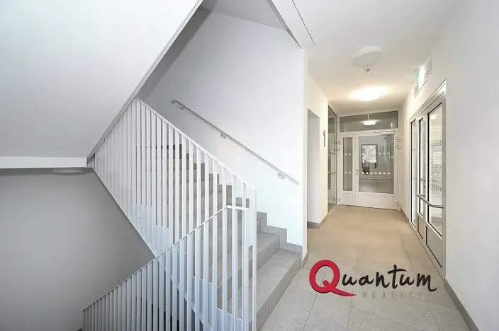 Pronájem bytu 1+kk, Praha - Letňany, Vyletalova, 31 m2