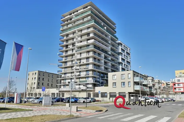 Pronájem garážového stání, Praha - Stodůlky, Svitákova, 14 m2