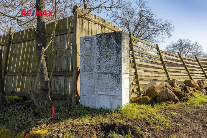 Prodej pozemku pro bydlení, Nelahozeves, U Dvora, 1100 m2