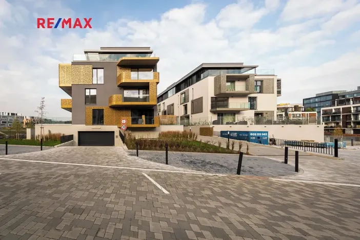 Pronájem bytu 2+kk, Praha - Libeň, Smrčkova, 68 m2