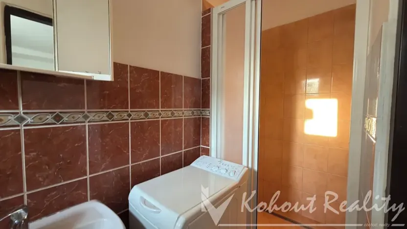 Pronájem bytu 1+1, Praha - Libeň, Za vodárnou, 40 m2