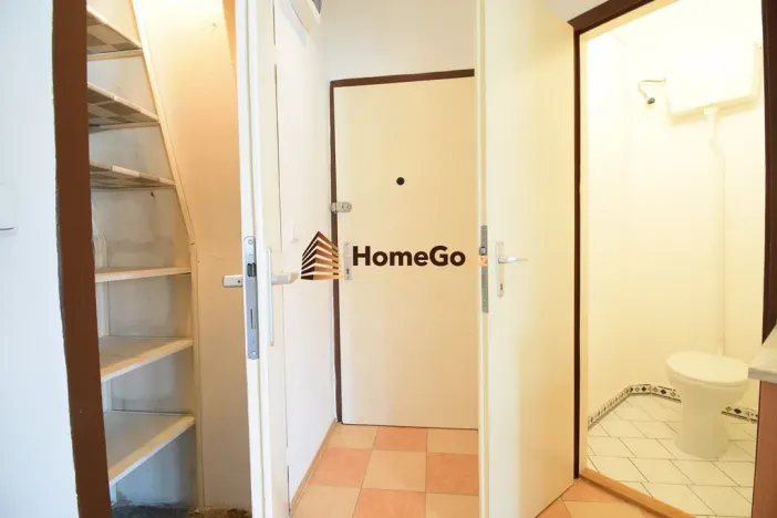 Pronájem bytu 1+kk, Praha - Nusle, U gymnázia, 50 m2