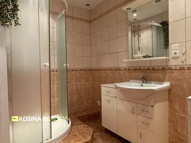 Pronájem bytu 2+1, Kynšperk nad Ohří, náměstí SNP, 51 m2