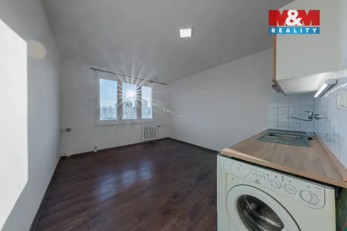 Pronájem bytu 1+kk, Chodov, náměstí 9. května, 20 m2