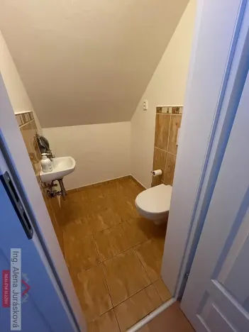 Pronájem bytu 1+kk, Dobřichovice, Randova, 40 m2