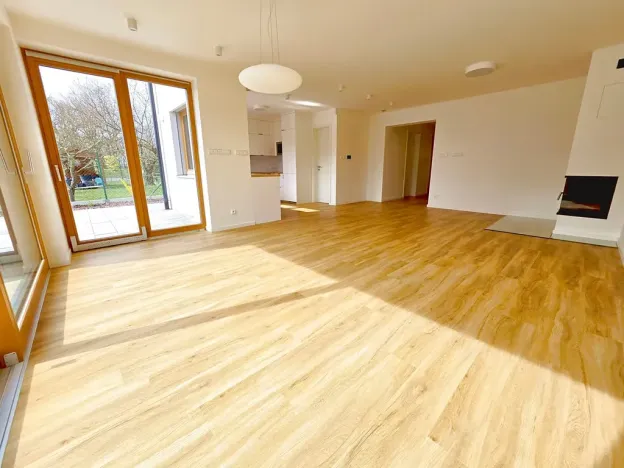 Pronájem rodinného domu, Zeleneč, 170 m2