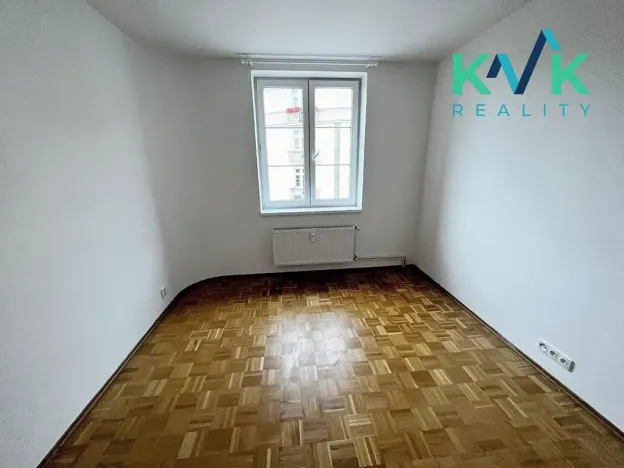 Pronájem bytu 2+kk, Karlovy Vary, Vítězná, 65 m2