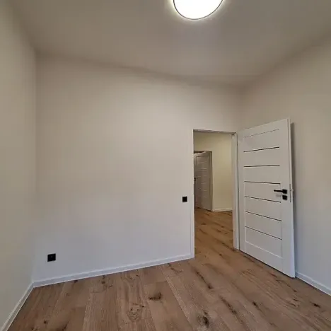 Pronájem bytu 2+kk, Praha - Vršovice, Rybalkova, 44 m2