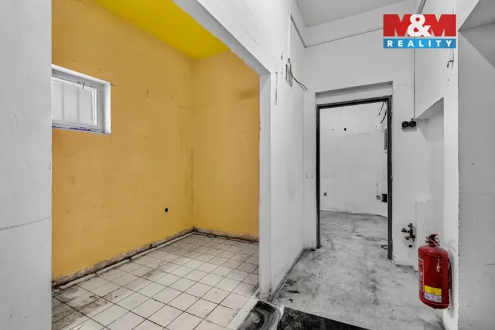 Pronájem obchodního prostoru, Jesenice, Budějovická, 289 m2