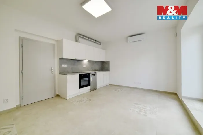 Pronájem bytu 2+kk, Mariánské Lázně - Úšovice, Palackého, 46 m2