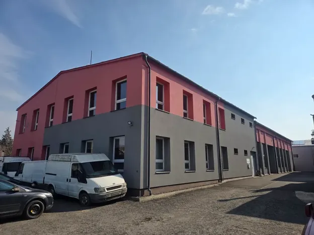 Pronájem výrobních prostor, Valašské Meziříčí, M. Alše, 1000 m2