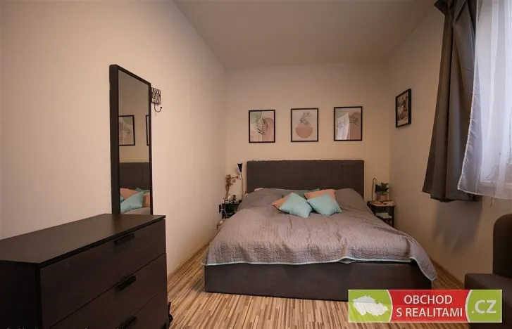 Pronájem bytu 2+kk, Praha, Janýrova, 57 m2