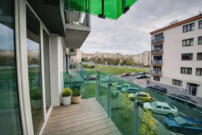 Pronájem bytu 1+kk, Praha - Vršovice, Archangelská, 45 m2