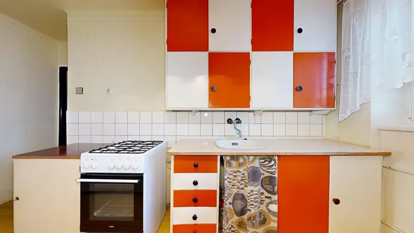 Prodej bytu 2+1, Pardubice, Jungmannova, 59 m2