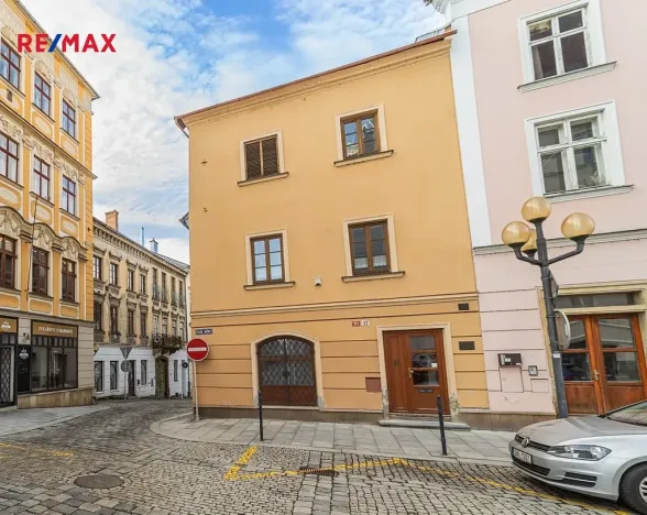 Prodej komerční nemovitosti, Šumperk, nám. Míru, 200 m2