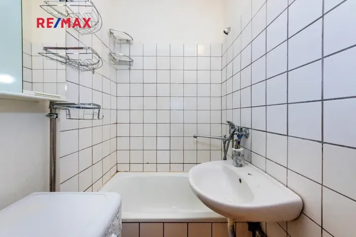 Prodej bytu 1+kk, Praha - Prosek, Vysočanská, 37 m2