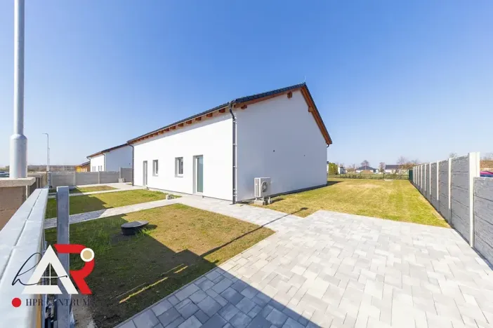 Prodej rodinného domu, Žabčice, 140 m2