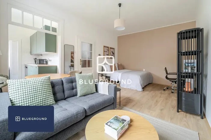 Pronájem bytu 1+kk, Praha - Smíchov, Ostrovského, 36 m2