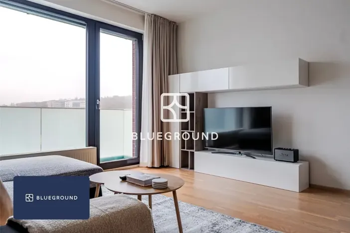 Pronájem bytu 2+kk, Praha - Karlín, Nekvasilova, 56 m2