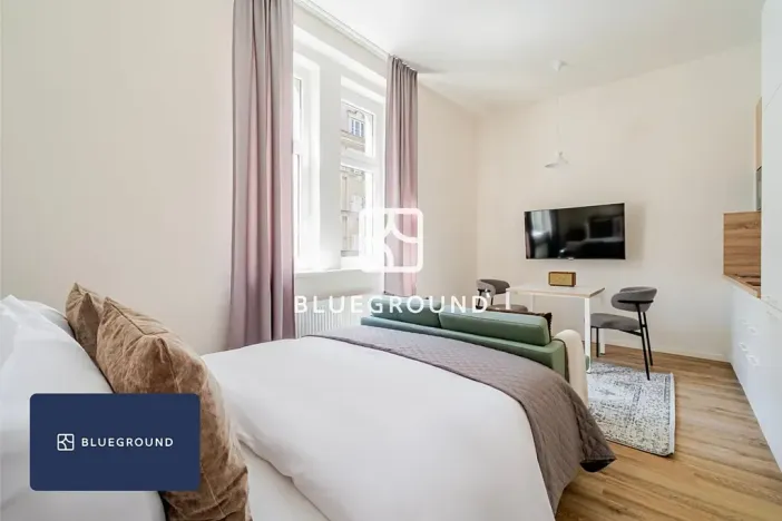 Pronájem bytu 1+kk, Praha - Bubeneč, Veletržní, 28 m2