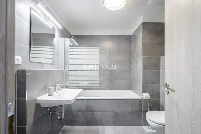 Pronájem bytu 2+kk, Praha - Vysočany, Strnadových, 56 m2