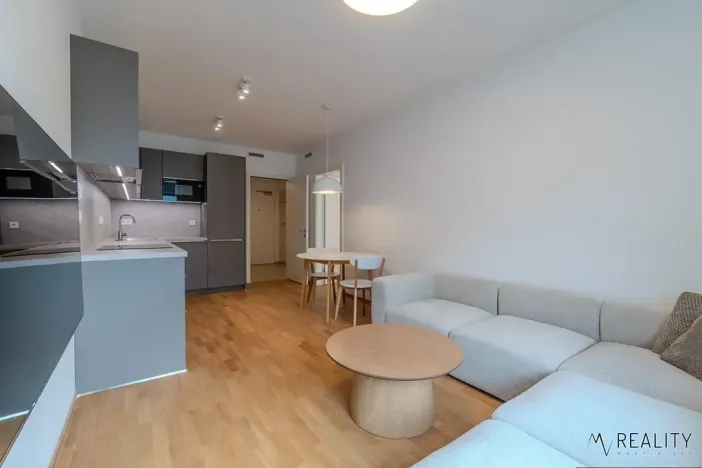 Pronájem bytu 2+kk, Ostrava, Dlouhá, 57 m2