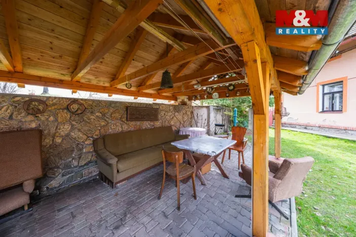 Prodej zemědělské usedlosti, Zásmuky - Nesměň, 161 m2