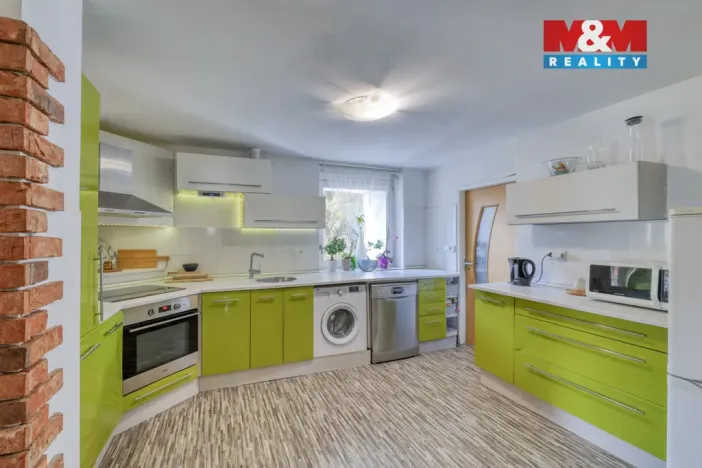 Prodej rodinného domu, Mladý Smolivec, 218 m2