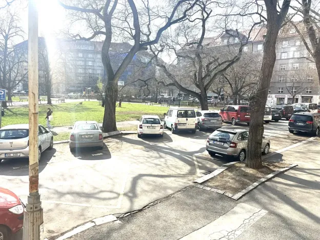 Pronájem bytu 3+kk, Praha - Bubeneč, Puškinovo náměstí, 98 m2