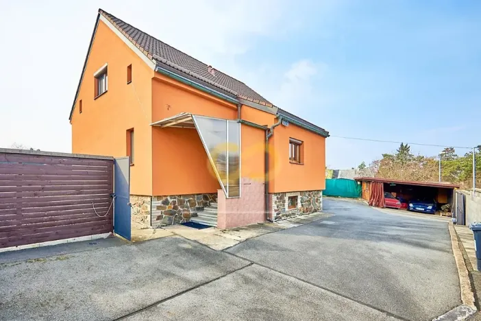 Prodej rodinného domu, Praha - Modřany, K Lahovičkám, 150 m2