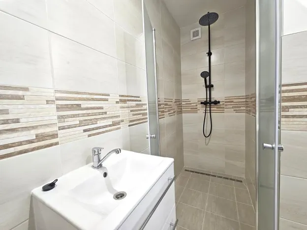 Pronájem bytu 2+kk, Kralupy nad Vltavou - Lobeček, Krakovská, 38 m2