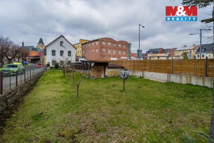 Prodej komerčního pozemku, Frýdlant, Vrchlického, 225 m2