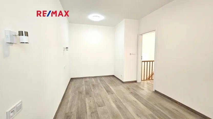 Pronájem bytu 3+kk, Praha - Nusle, Oldřichova, 94 m2