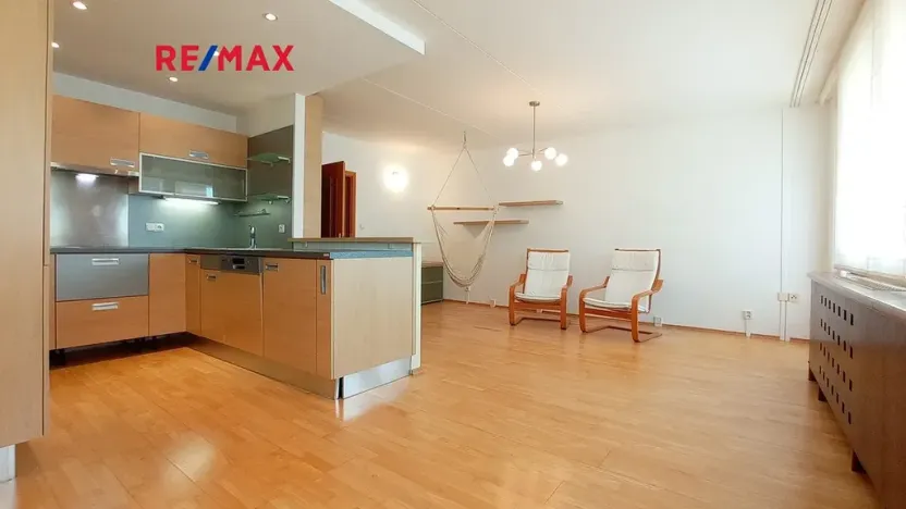 Pronájem bytu 3+kk, Praha - Vinoř, Uherská, 72 m2