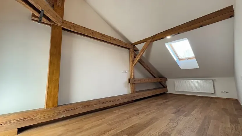 Pronájem bytu 3+kk, Praha - Libeň, Zvonařovská, 175 m2