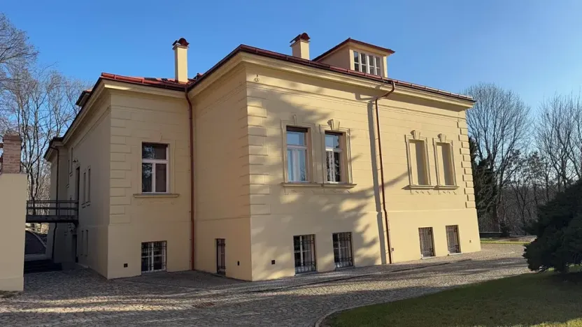 Pronájem bytu 3+kk, Praha - Libeň, Zvonařovská, 175 m2