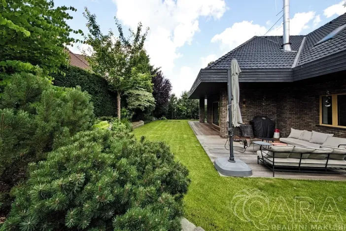 Prodej rodinného domu, Babice, Lomená, 293 m2