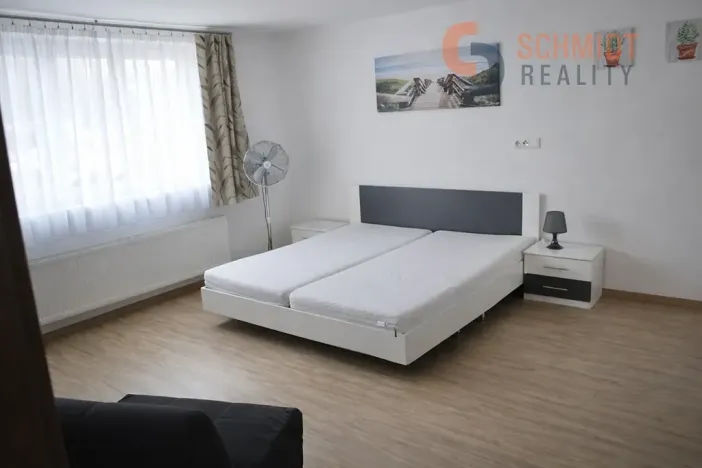 Pronájem rodinného domu, Mikulov, Vinohrady, 320 m2
