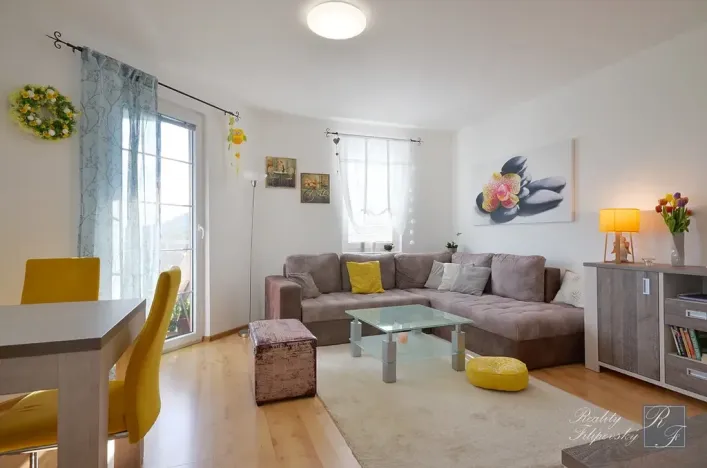 Prodej bytu 2+1, Chlumec, Stradovská, 64 m2