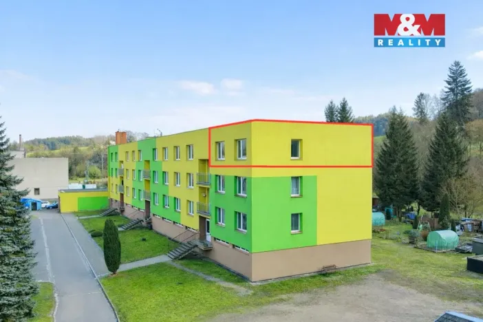 Prodej bytu 4+1, Záchlumí, 74 m2