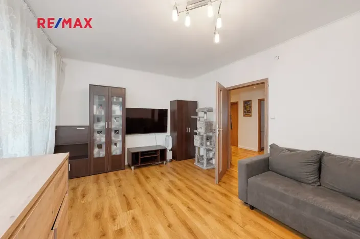 Prodej bytu 3+1, Praha - Letňany, Rýmařovská, 77 m2