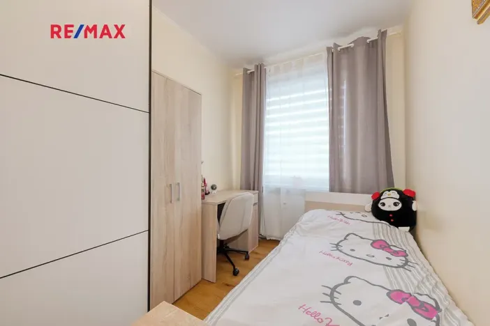 Prodej bytu 3+1, Praha - Letňany, Rýmařovská, 77 m2