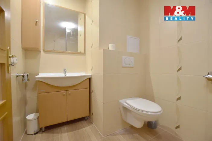 Pronájem bytu 1+kk, Hradec Králové - Nový Hradec Králové, Jana Masaryka, 35 m2