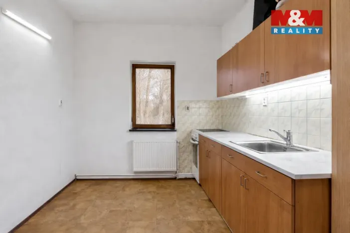 Prodej rodinného domu, Zákupy - Brenná, 242 m2