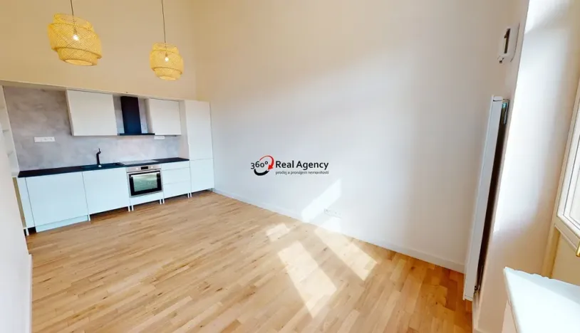 Pronájem bytu 2+kk, Praha - Nusle, Jaromírova, 52 m2