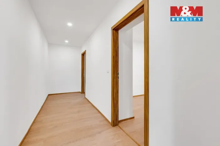 Prodej bytu 3+kk, Lochovice, 104 m2