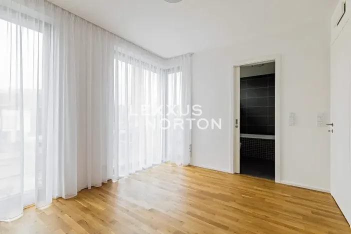 Pronájem rodinného domu, Praha - Dejvice, V Šáreckém údolí, 190 m2