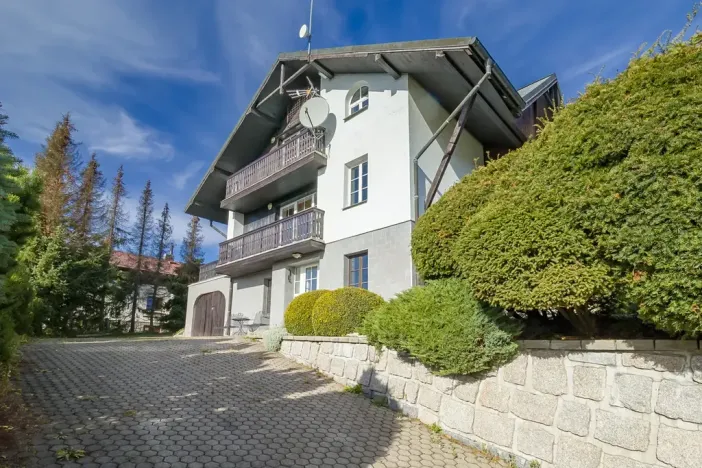 Prodej rodinného domu, Strážné, 350 m2