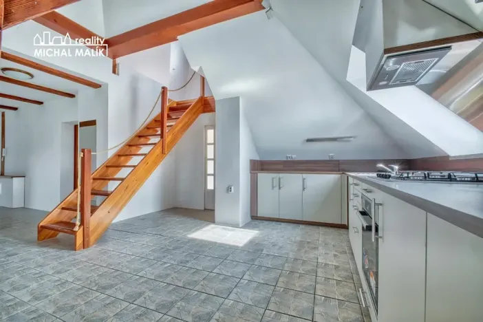 Pronájem bytu 3+kk, Hranice, Kropáčova, 142 m2