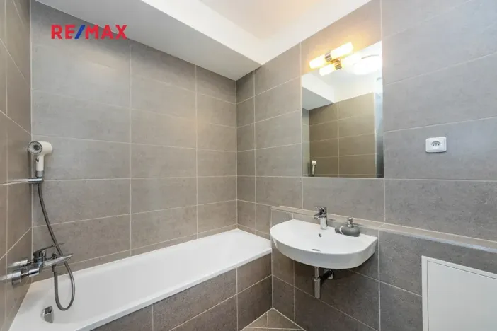 Prodej bytu 3+kk, Praha - Dolní Měcholupy, Kardausova, 84 m2